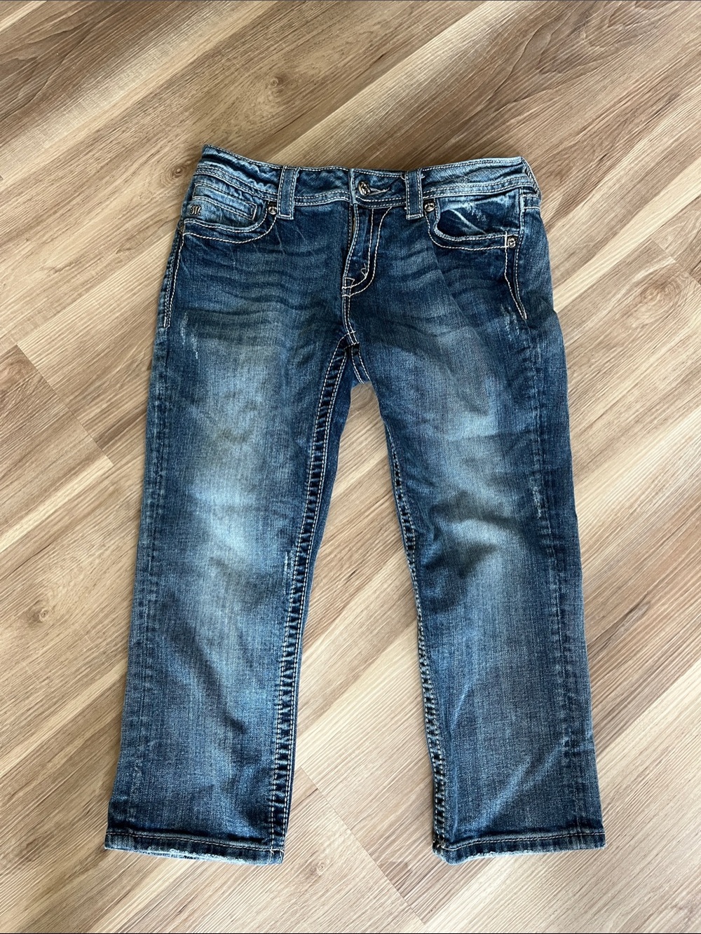 Miss Me Women’s Washed Blue Cropped Jeans